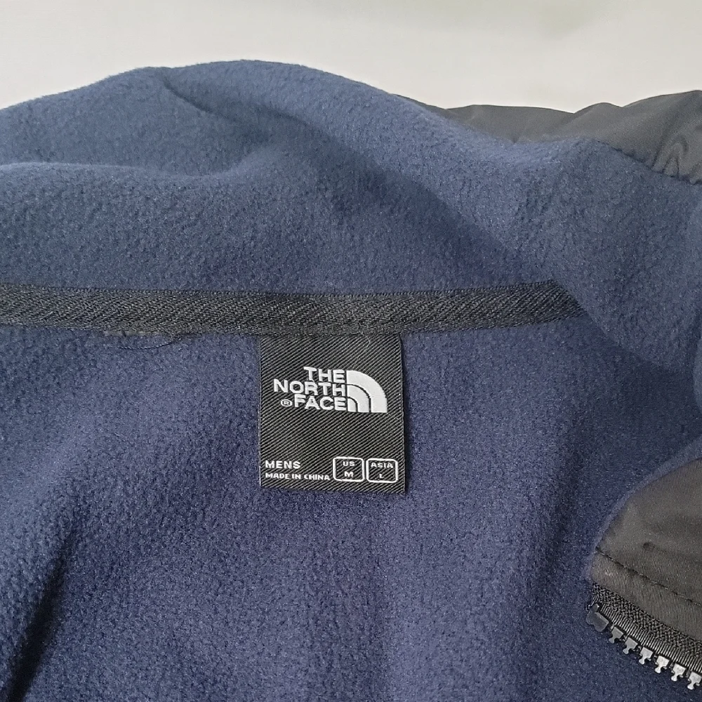 The North Face Navy & Black Full-Zip Fleece Jacket